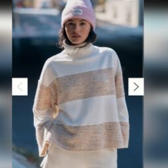 Anthropologie Sweaters - NWT Anthropologie stripe sweater top new with tags